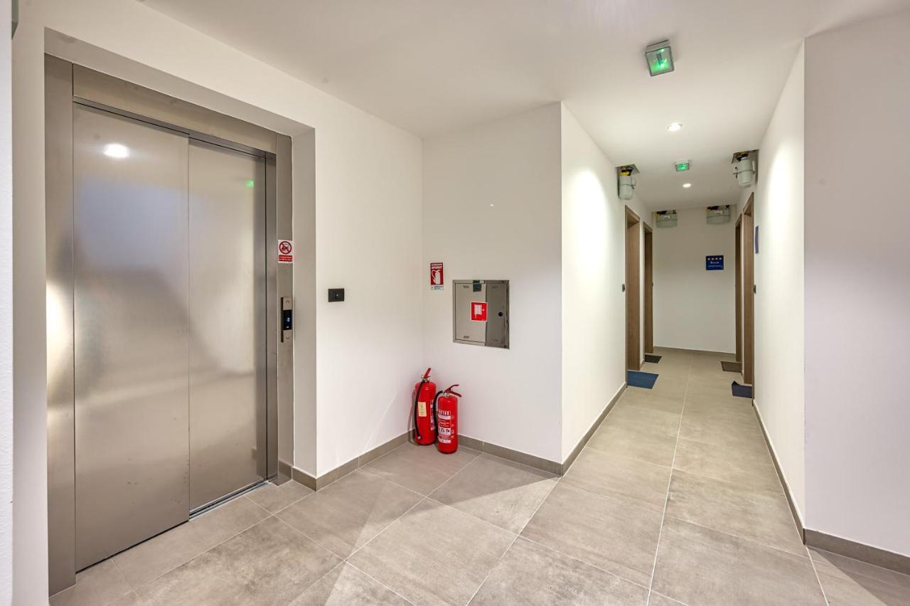 Art Apartment Monvidal Pula Dış mekan fotoğraf